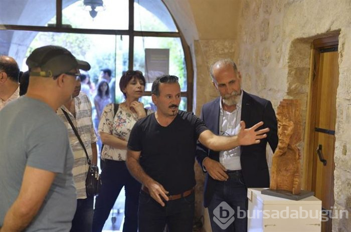 Yaşadığı acıyı heykellere yansıttı