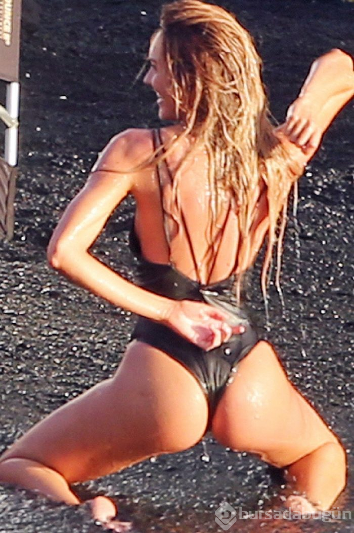 Kaprissiz Melek Candice Swanepoel
