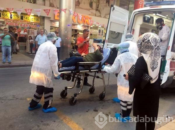 Kargo kolisinden çıkan koku 10 kişiyi hastanelik etti
.