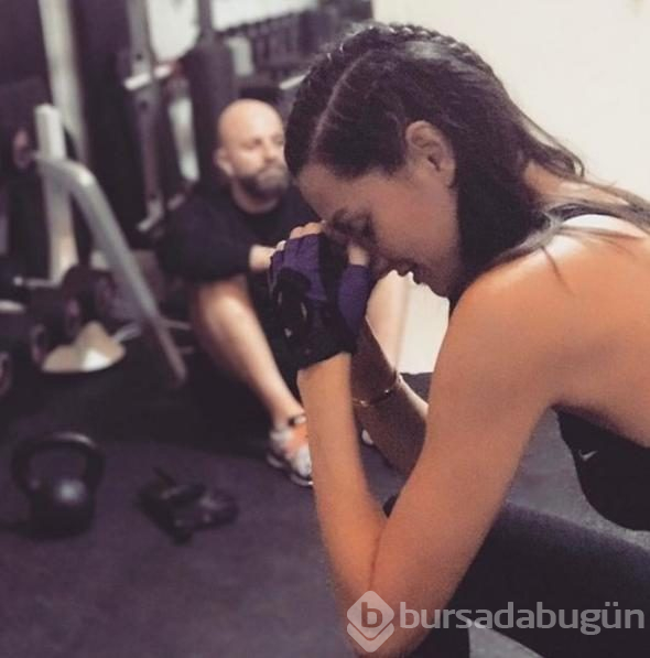 '50 kiloyum ve sadece dudaklarımı yaptırdım'
