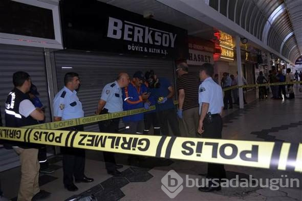 Koli açıldı 'kimyasal' yayıldı
