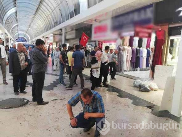 Koli açıldı 'kimyasal' yayıldı
