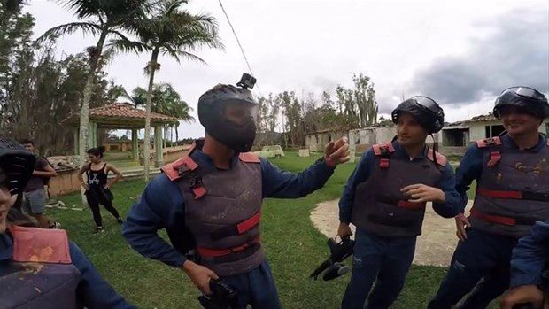 Lüks evde artık paintball oynanıyor