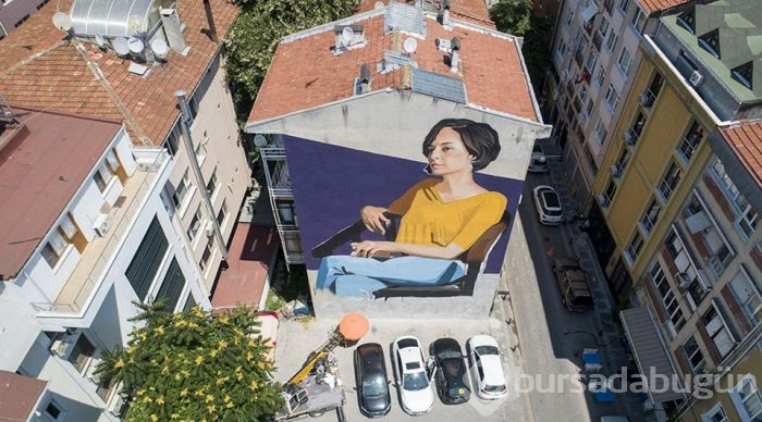 Kadıköy'de boş duvarlara sanat
