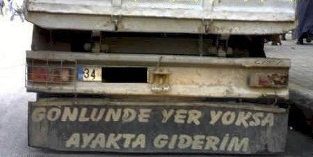 Şaşırtan araç arkası yazıları
