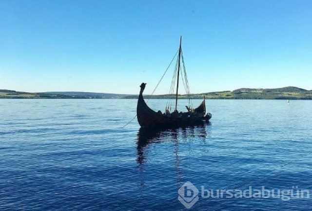 Norveç'te gölden 500 yıllık kılıç çıkarıldı
