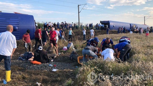 Tekirdağ'da tren kazası! İşte olay yerinden kareler