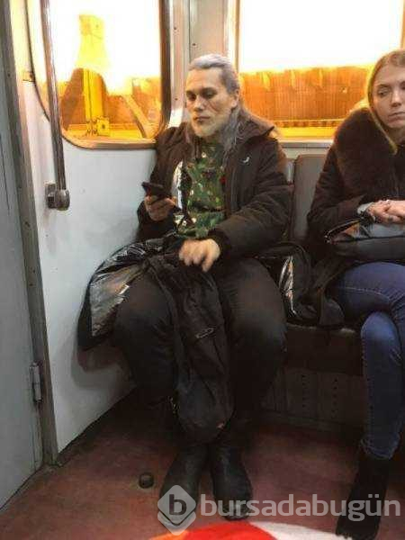 Dünyanın en garip metro yolcuları
