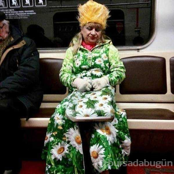 Dünyanın en garip metro yolcuları
