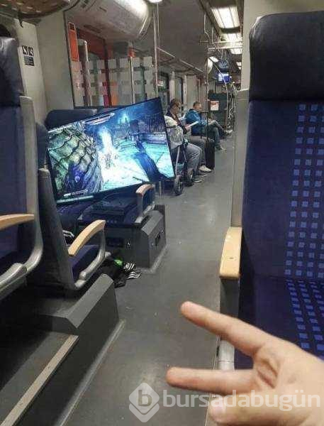 Dünyanın en garip metro yolcuları
