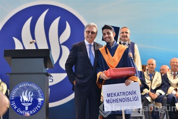Işık Üniversitesi'nde on bininci mezun coşkusu