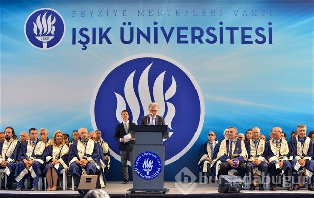 Işık Üniversitesi'nde on bininci mezun coşkusu
