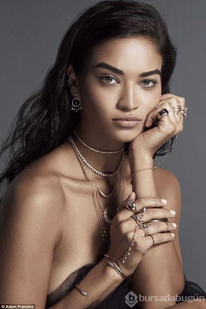 Shanina shaik'in pozları instagram'ı sallıyor

