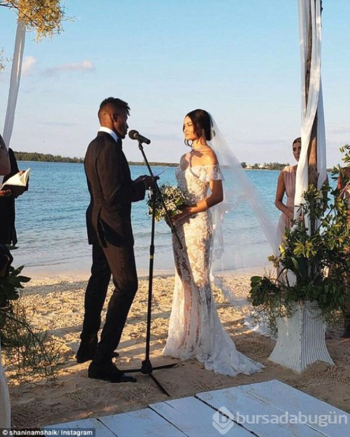 Shanina shaik'in pozları instagram'ı sallıyor

