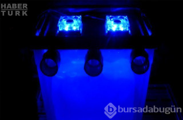 Sıcak havadan bunalanlar ev yapımı klima ile serinlemeye çalıştı
