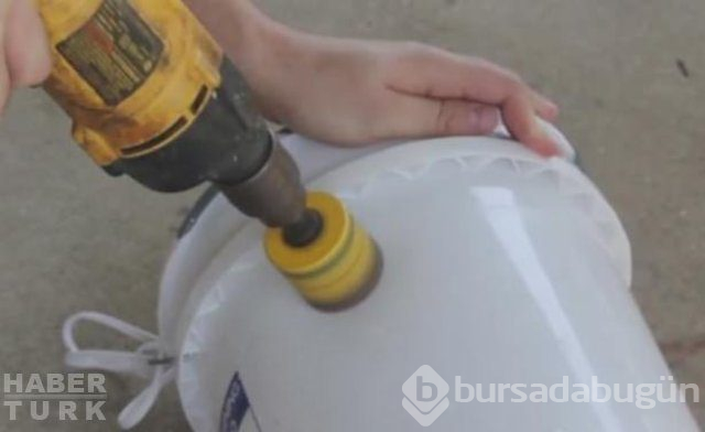 Sıcak havadan bunalanlar ev yapımı klima ile serinlemeye çalıştı
