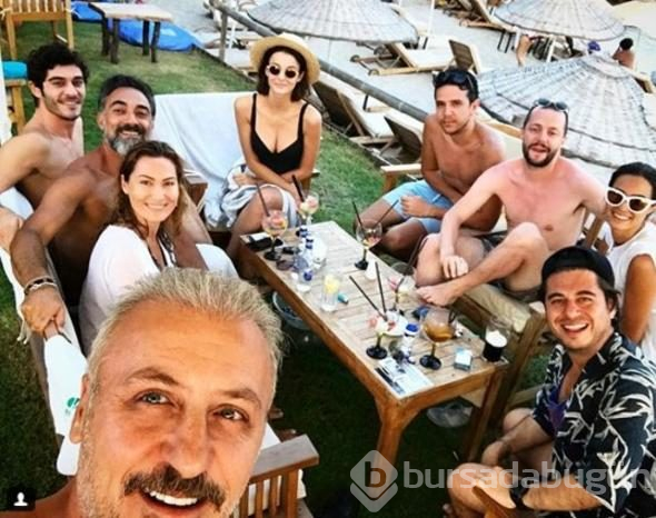 Kalp emojili fotoğrafa jet açıklama
