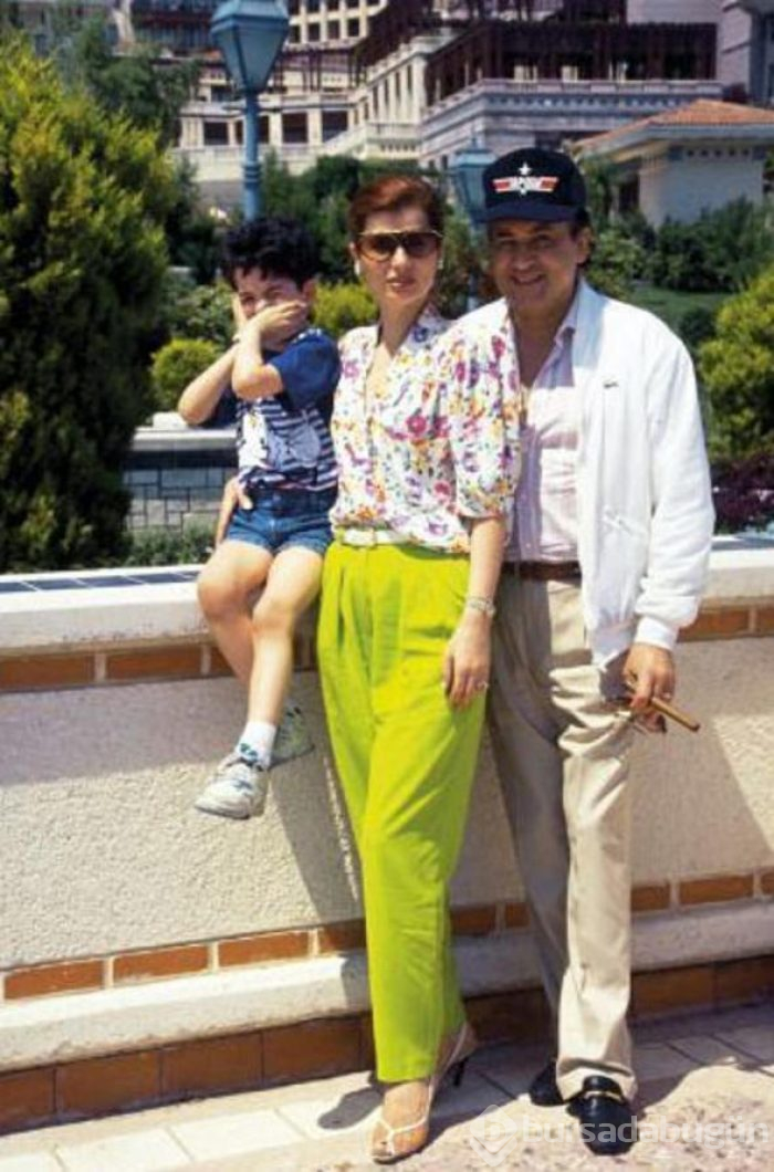 Aşk uzaklardan geldi
