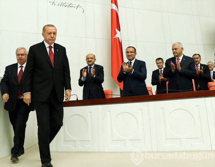 Cumhurbaşkanı Erdoğan, Meclis'te yemin etti