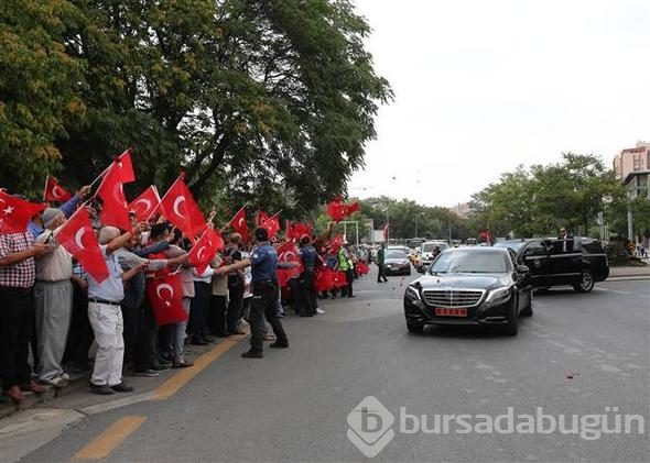 Binali Yıldırım'ın makam aracının plakası değiştirildi
