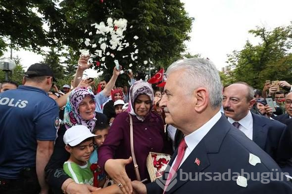 Binali Yıldırım'ın makam aracının plakası değiştirildi
