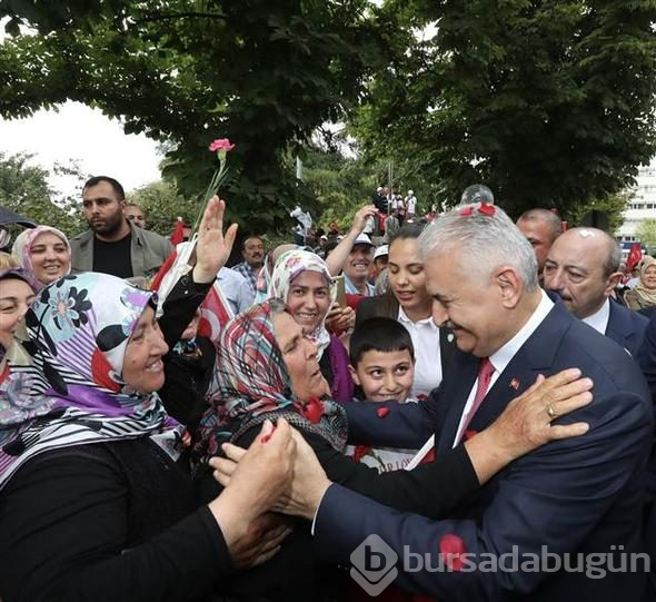 Binali Yıldırım'ın makam aracının plakası değiştirildi
