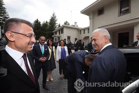 Binali Yıldırım'ın makam aracının plakası değiştirildi
