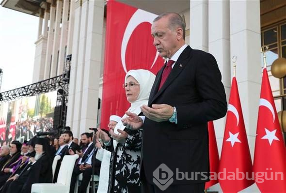 Siyaset, sanat, iş ve spor dünyasının önemli isimleri Külliye'deki törendeydi
