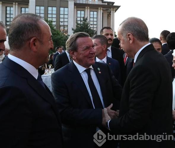 Siyaset, sanat, iş ve spor dünyasının önemli isimleri Külliye'deki törendeydi
