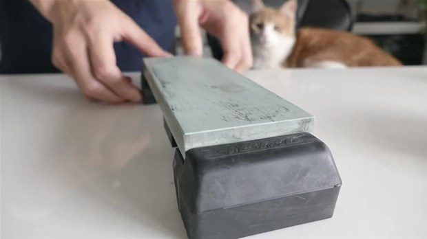 Paslı bıçağı yeniledi