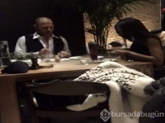 Nusret bu kez J Balvin ile tuzladı (Müdavimi olan ünlü isimler)