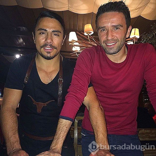Nusret bu kez J Balvin ile tuzladı (Müdavimi olan ünlü isimler)