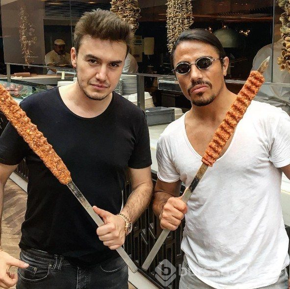 Nusret bu kez J Balvin ile tuzladı (Müdavimi olan ünlü isimler)