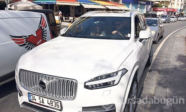 Ünlüler ve otomobilleri