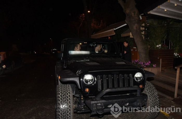 Ünlüler ve otomobilleri