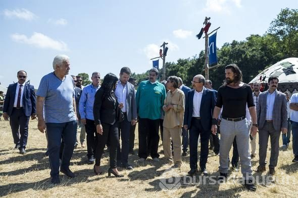 Maduro'dan Diriliş Ertuğrul dizisi setine ziyaret
