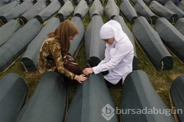 Korkunç fotoğraflarla 'Srebrenitsa katliamı'

