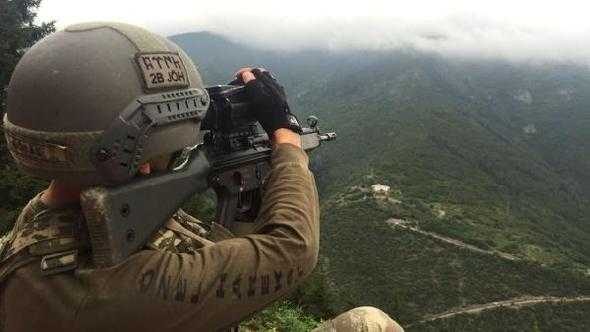Elebaşı telsiz düşürdü, PKK'lılar zorda!
