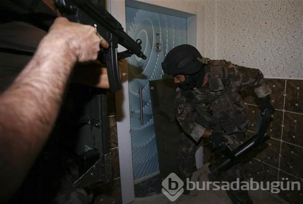 Ankara'da uyuşturucu satıcılarına operasyon
