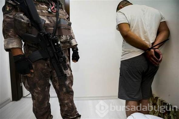 Ankara'da uyuşturucu satıcılarına operasyon
