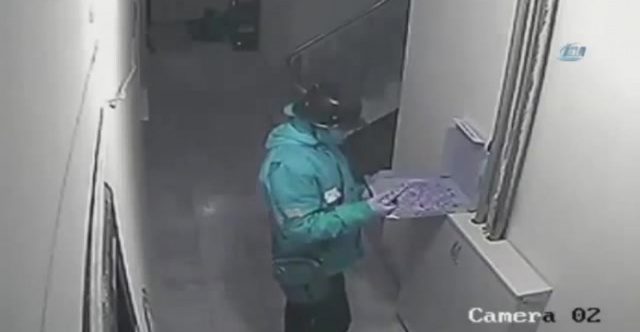 Pizzaya tüküren kurye hakkında flaş gelişme!
