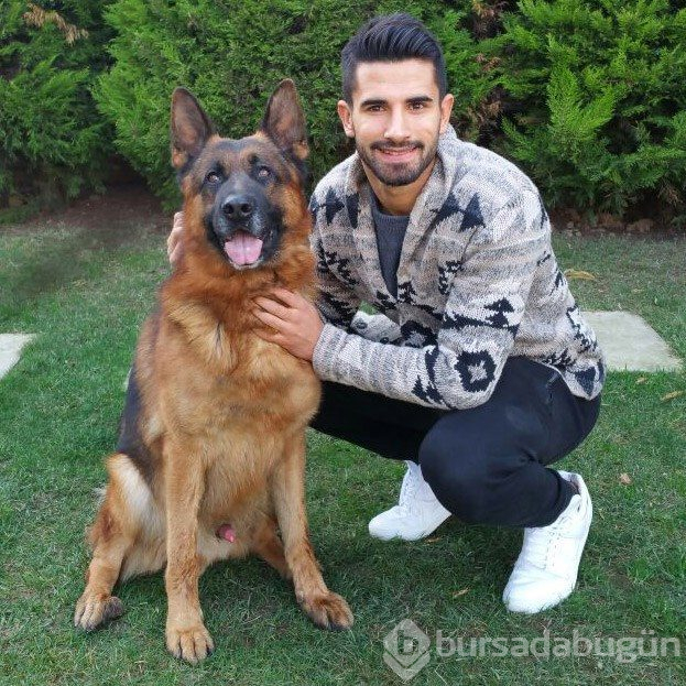 Rüzgar Erkoçlar ve Tuğba Beyazoğlu: Artık üç kişiyiz (Ünlülerin hayvanları)
