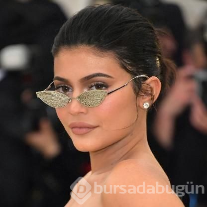 Kylie Jenner, Mark Zuckerberg'i solladı (Kendi servetini yapan 60 kadın)