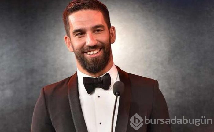 Tuba Büyüküstün'ün yeni evi (Ünlüler ve oturdukları semtler)