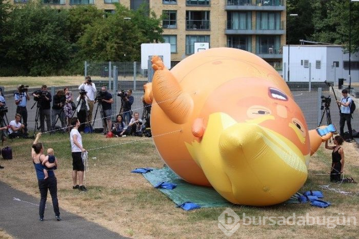 Trump'ın İngiltere ziyareti protestolarla başladı