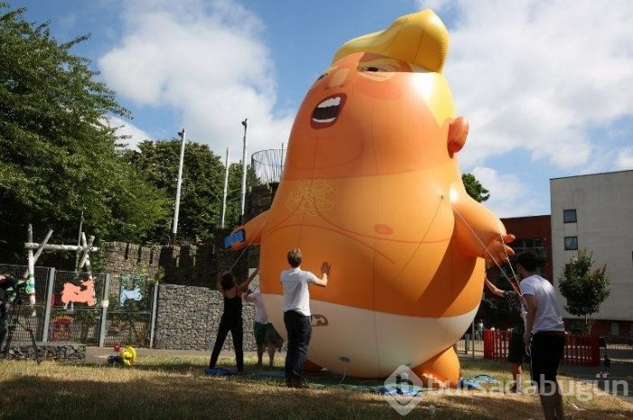 Trump'ın İngiltere ziyareti protestolarla başladı