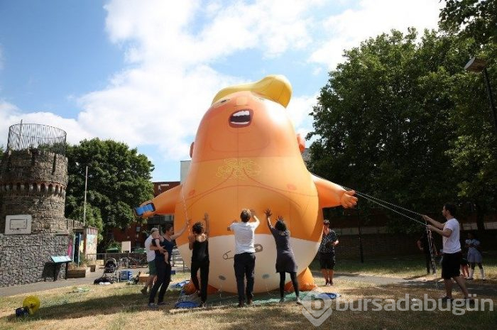 Trump'ın İngiltere ziyareti protestolarla başladı