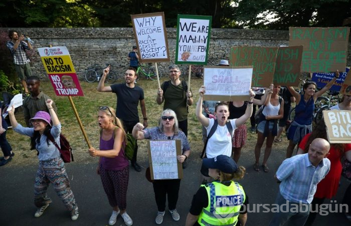 Trump'ın İngiltere ziyareti protestolarla başladı