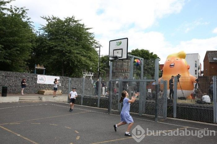 Trump'ın İngiltere ziyareti protestolarla başladı
