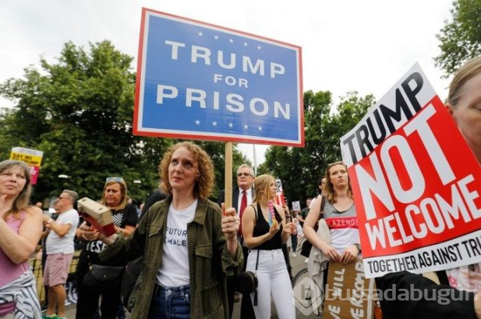 Trump'ın İngiltere ziyareti protestolarla başladı